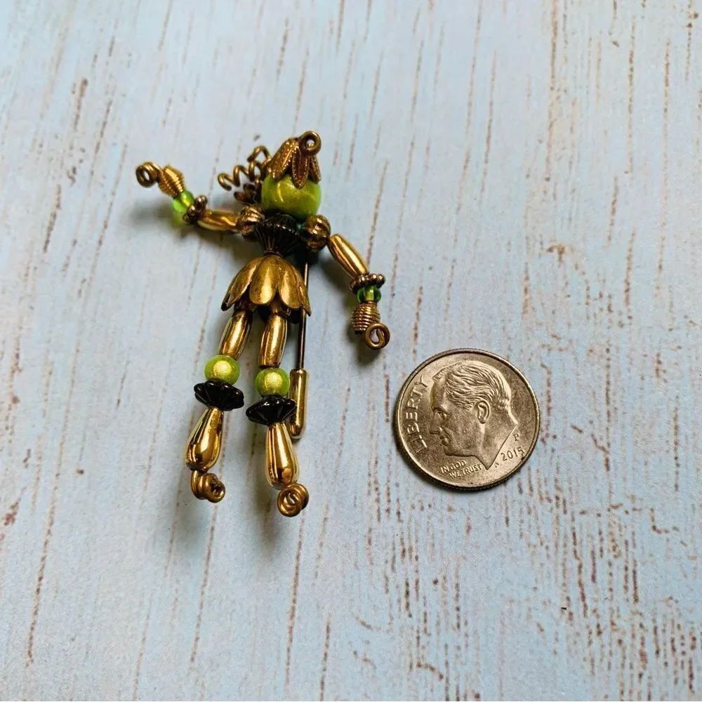 VTG Gold Green Glass Person‎ Stick Pin